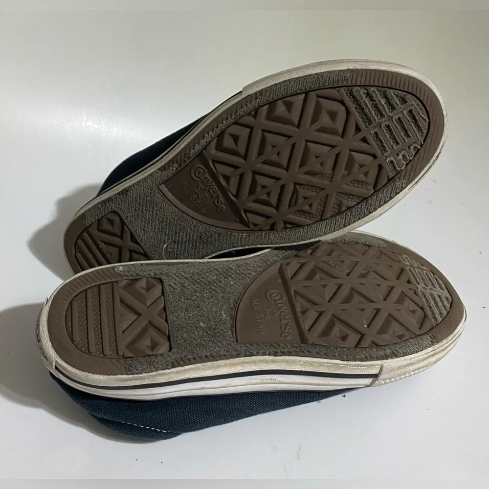 Converse slip are